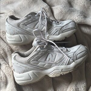 New Balance White/Light Beige Classic Lace-Up Sneakers
